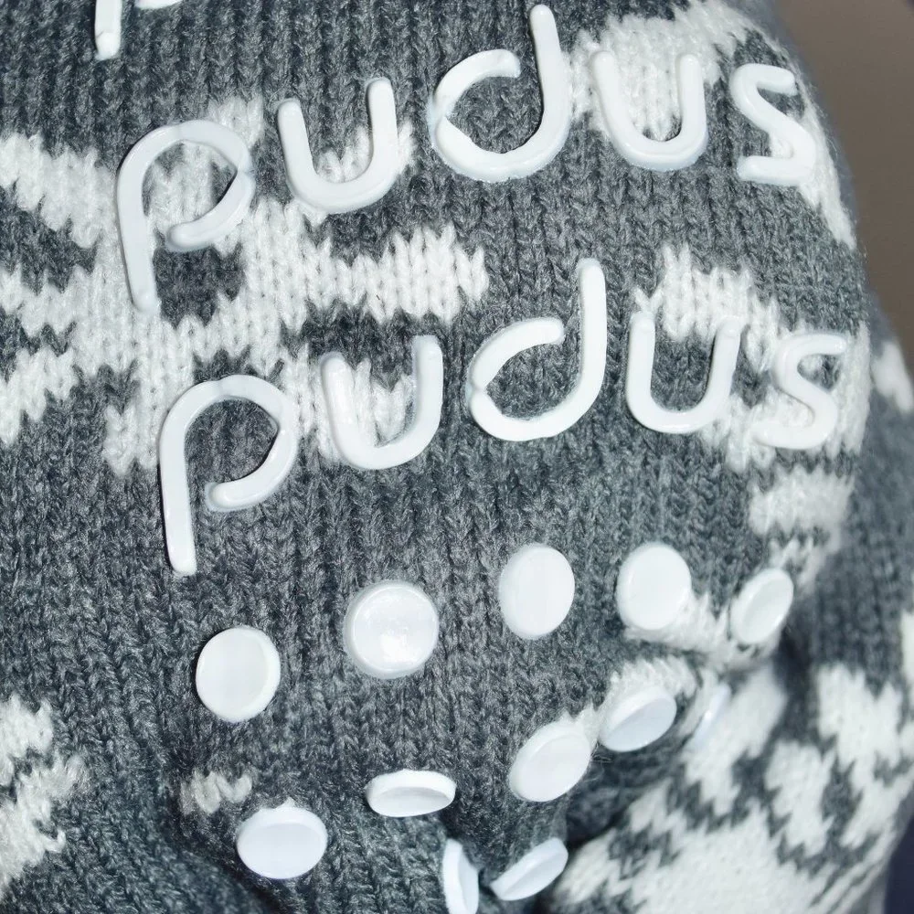 NEW Pudus Snowflake Slipper Socks - One Size